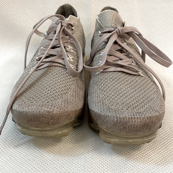 Nike Women’s Vaparmax Flyknit Chrome Sunset Glow Size 6.5 - Picture 2 of 13